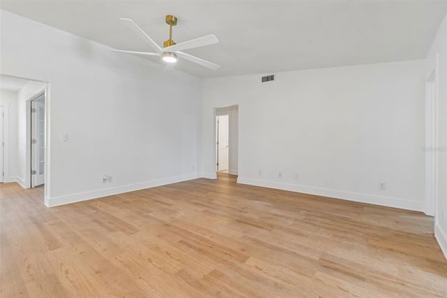 16205 SAWGRASS CIRCLE, Tampa, FL 33624