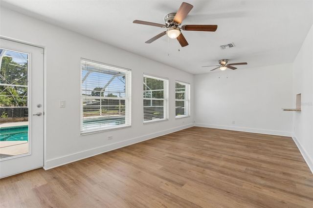 16205 SAWGRASS CIRCLE, Tampa, FL 33624