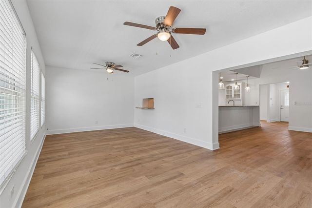 16205 SAWGRASS CIRCLE, Tampa, FL 33624