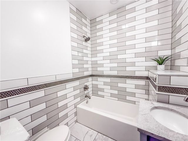 606 N Euclid Ave, East Liberty, PA 15206