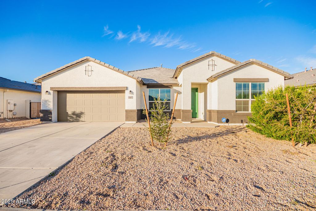 37728 W SAN CAPISTRANO Avenue, Maricopa, AZ 85138