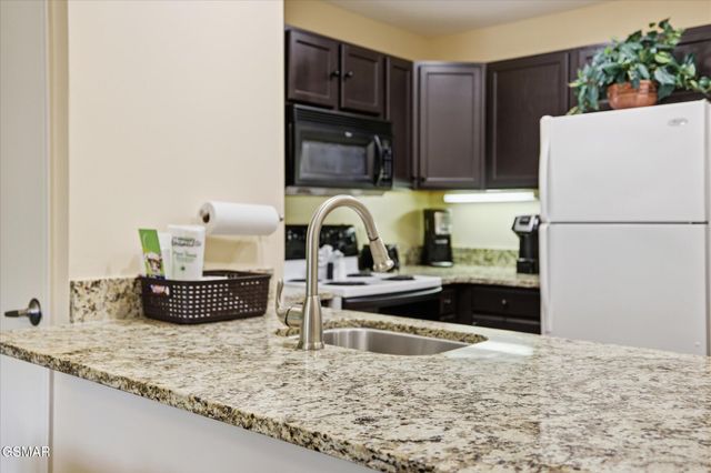 225 Collier Drive, Unit 2410, Sevierville, TN 37862