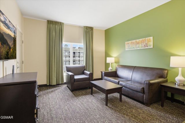 225 Collier Drive, Unit 2410, Sevierville, TN 37862