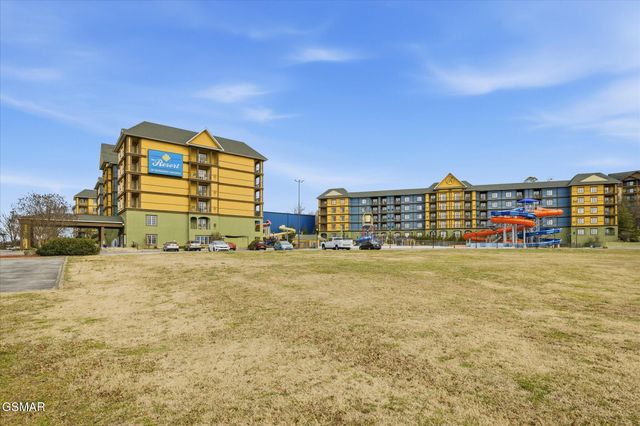 225 Collier Drive, Unit 2410, Sevierville, TN 37862