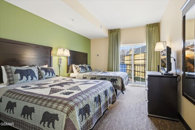 225 Collier Drive, Unit 2410, Sevierville, TN 37862