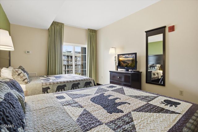 225 Collier Drive, Unit 2410, Sevierville, TN 37862