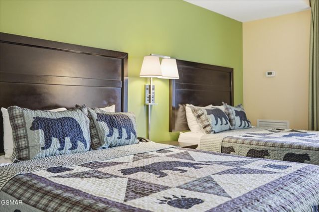 225 Collier Drive, Unit 2410, Sevierville, TN 37862