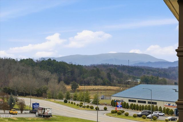 225 Collier Drive, Unit 2410, Sevierville, TN 37862