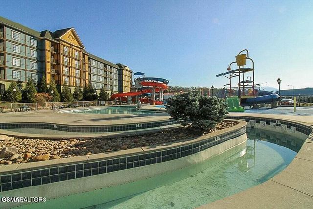 225 Collier Drive, Unit 2410, Sevierville, TN 37862