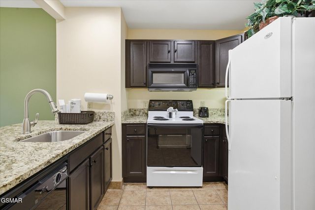 225 Collier Drive, Unit 2410, Sevierville, TN 37862