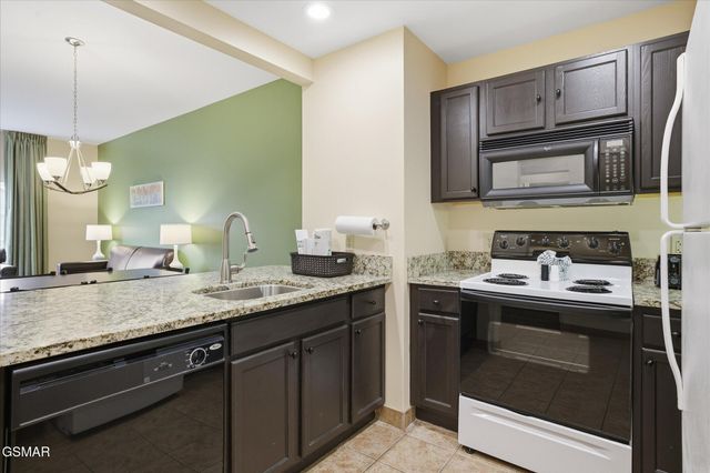 225 Collier Drive, Unit 2410, Sevierville, TN 37862