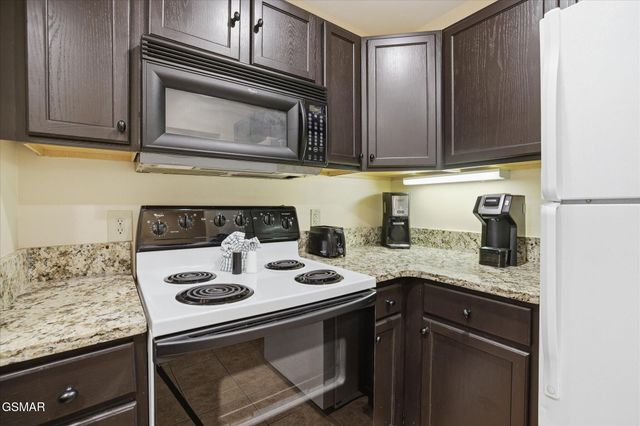 225 Collier Drive, Unit 2410, Sevierville, TN 37862