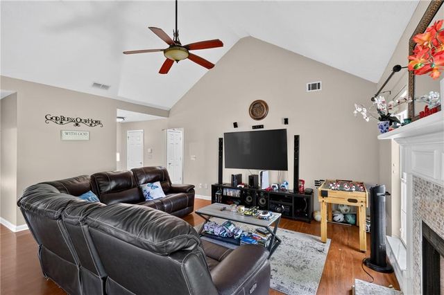 705 Allens Landing Drive, Lawrenceville, GA 30045