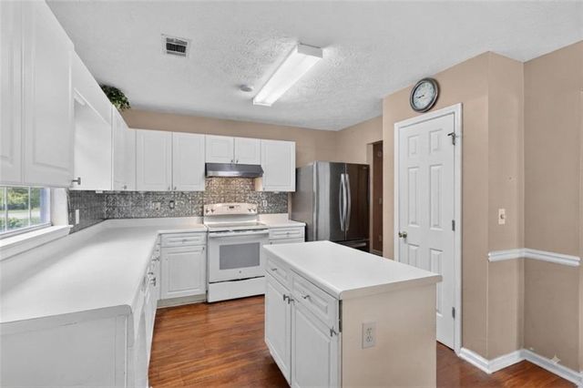 705 Allens Landing Drive, Lawrenceville, GA 30045
