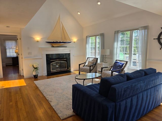 31 Falling Leaf Ln, Barnstable, MA 02655