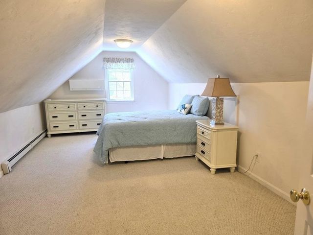 31 Falling Leaf Ln, Barnstable, MA 02655