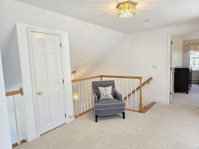 31 Falling Leaf Ln, Barnstable, MA 02655