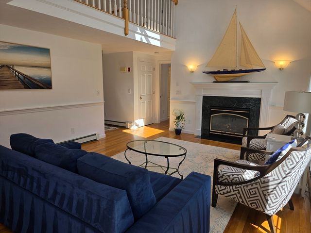 31 Falling Leaf Ln, Barnstable, MA 02655