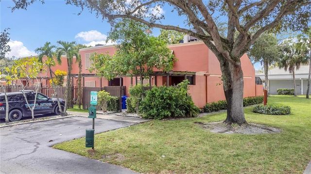 1490 Laguna Lane, Pembroke Pines, FL 33026