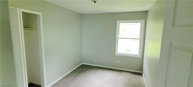 445 Houghton Road, Sagamore Hills, OH 44067