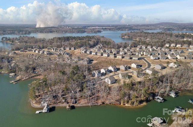 17519 Snug Harbor Road, Charlotte, NC 28278