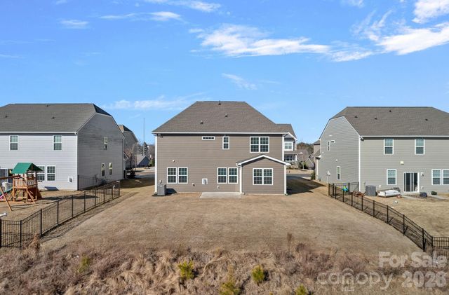 17519 Snug Harbor Road, Charlotte, NC 28278