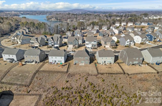 17519 Snug Harbor Road, Charlotte, NC 28278