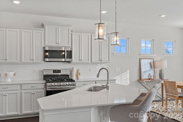 17519 Snug Harbor Road, Charlotte, NC 28278