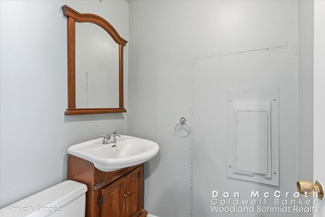 9811 N 28th Street, Richland, MI 49083