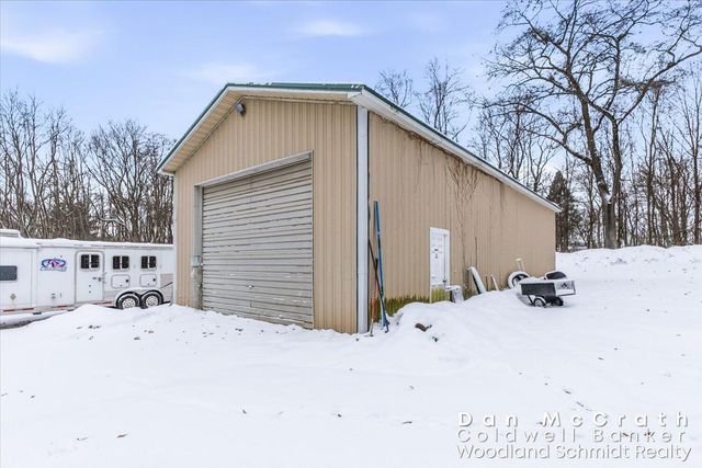 9811 N 28th Street, Richland, MI 49083