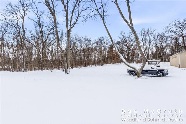 9811 N 28th Street, Richland, MI 49083