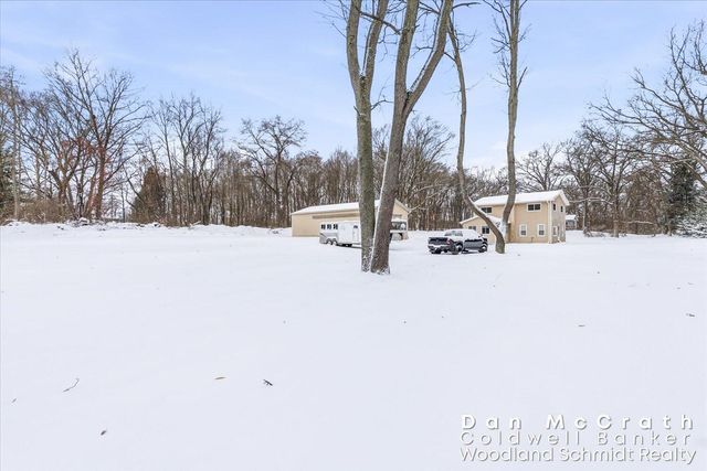 9811 N 28th Street, Richland, MI 49083
