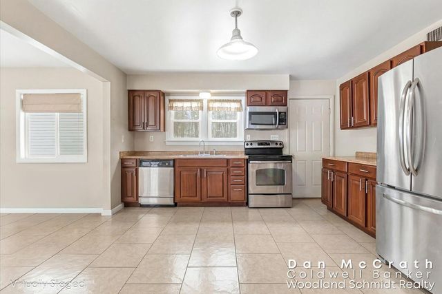 9811 N 28th Street, Richland, MI 49083