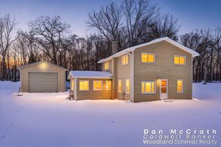 9811 N 28th Street, Richland, MI 49083