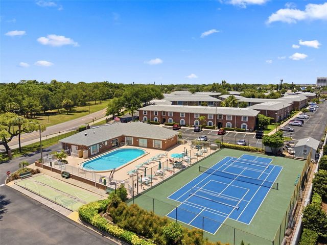 3595 40TH AVENUE S 3, St Petersburg, FL 33711
