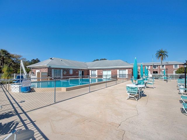 3595 40TH AVENUE S 3, St Petersburg, FL 33711