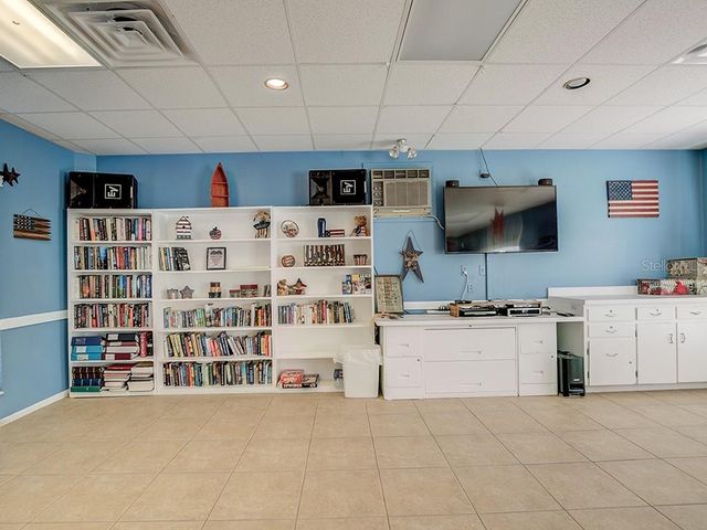 3595 40TH AVENUE S 3, St Petersburg, FL 33711