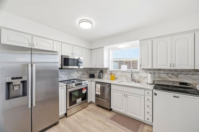 3595 40TH AVENUE S 3, St Petersburg, FL 33711