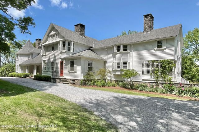 55 Leggett Road, Stone Ridge, NY 12484