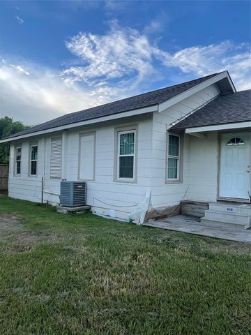 4457 County Road 537, Alvin, TX 77511