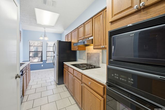 11001 Wurzbach Rd Apt 105, San Antonio, TX 78230