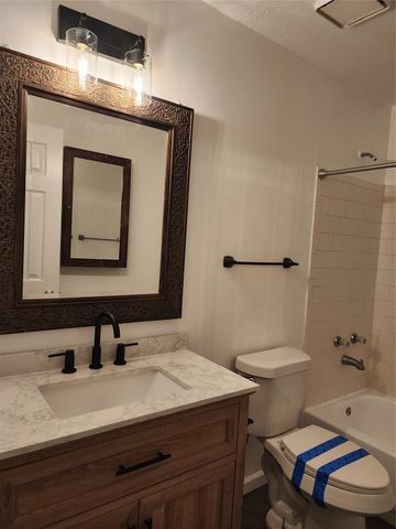 69 Spiral Vine 69B, The Woodlands, TX 77381