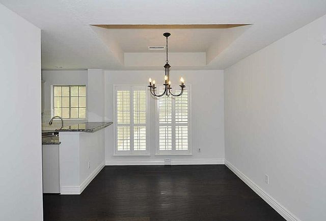 69 Spiral Vine 69B, The Woodlands, TX 77381