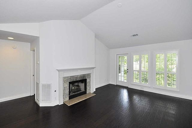 69 Spiral Vine 69B, The Woodlands, TX 77381