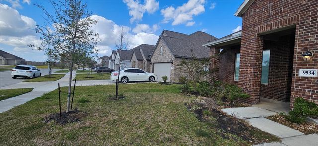 9534 Meghan Heights Drive, Baytown, TX 77521