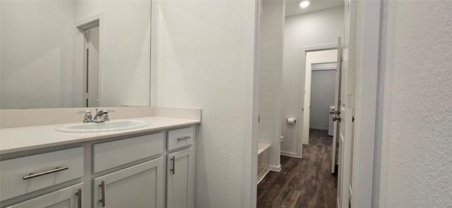 9534 Meghan Heights Drive, Baytown, TX 77521