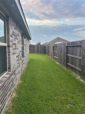 4311 Cedar Elm Street, Baytown, TX 77521