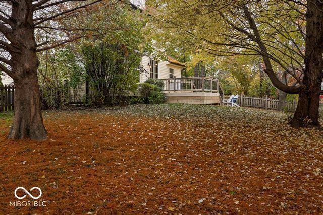 11517 Moss Rock Court, Fishers, IN 46037