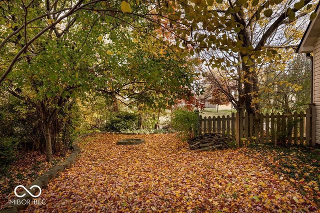 11517 Moss Rock Court, Fishers, IN 46037