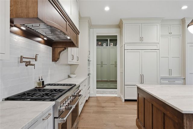 225 Stoup Rd, Adams Twp, PA 16046